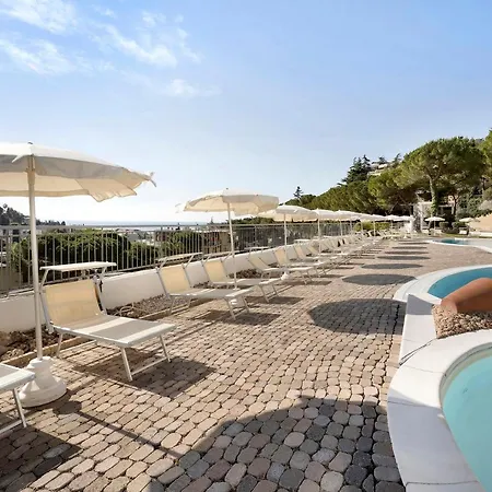 Modus Vivendi 406 Hotel apartamentowy *
